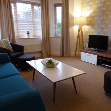 St Raphael House, City Centre Charming Apartments Basingstoke Ngoại thất bức ảnh
