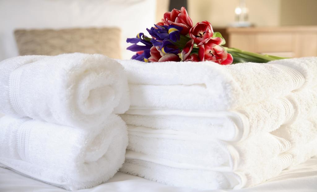 St Raphael House, City Centre Charming Apartments Basingstoke Ngoại thất bức ảnh